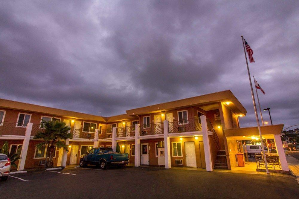 Comfort Inn San Diego Airport At The Harbor Exterior foto