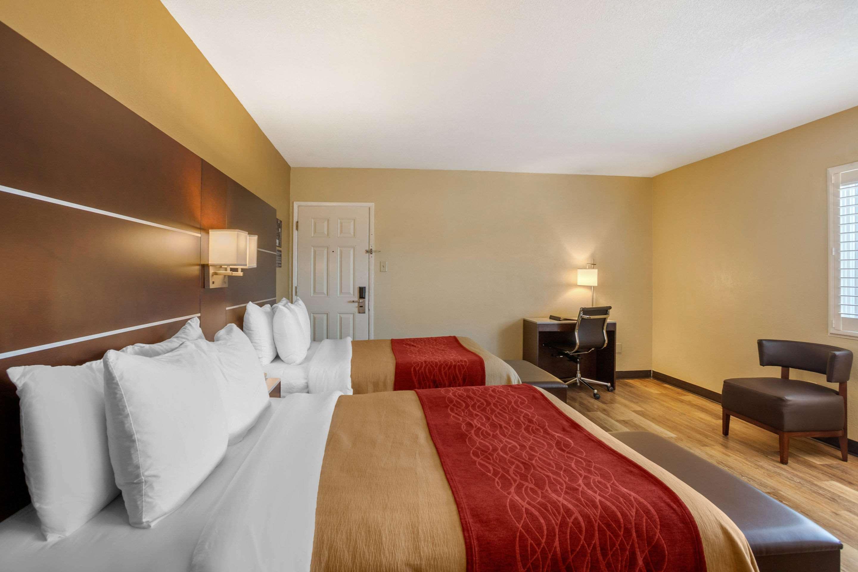 Comfort Inn San Diego Airport At The Harbor Exterior foto