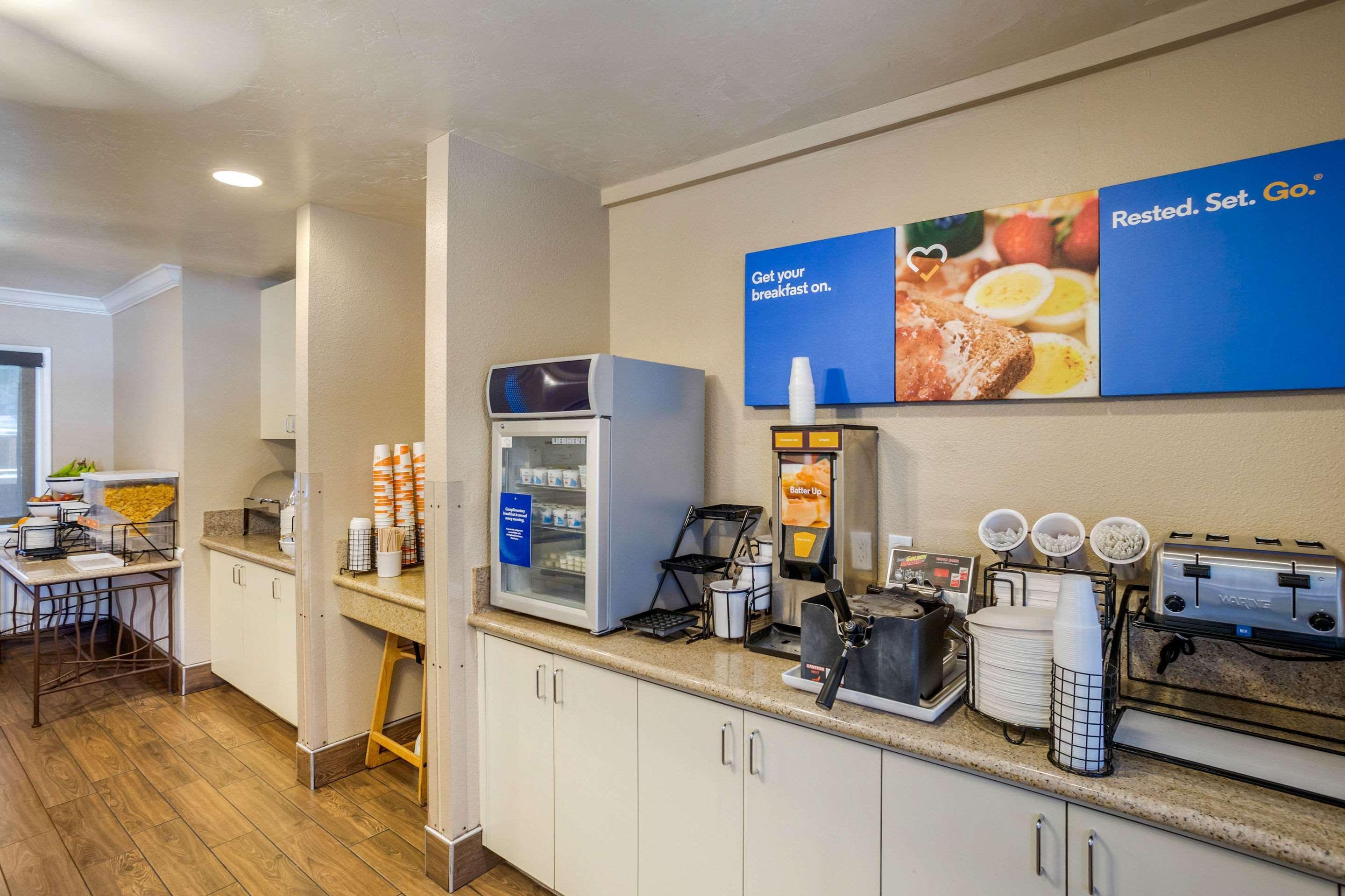 Comfort Inn San Diego Airport At The Harbor Exterior foto