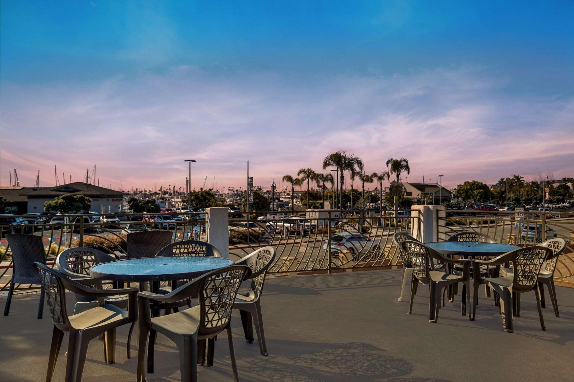 Comfort Inn San Diego Airport At The Harbor Exterior foto