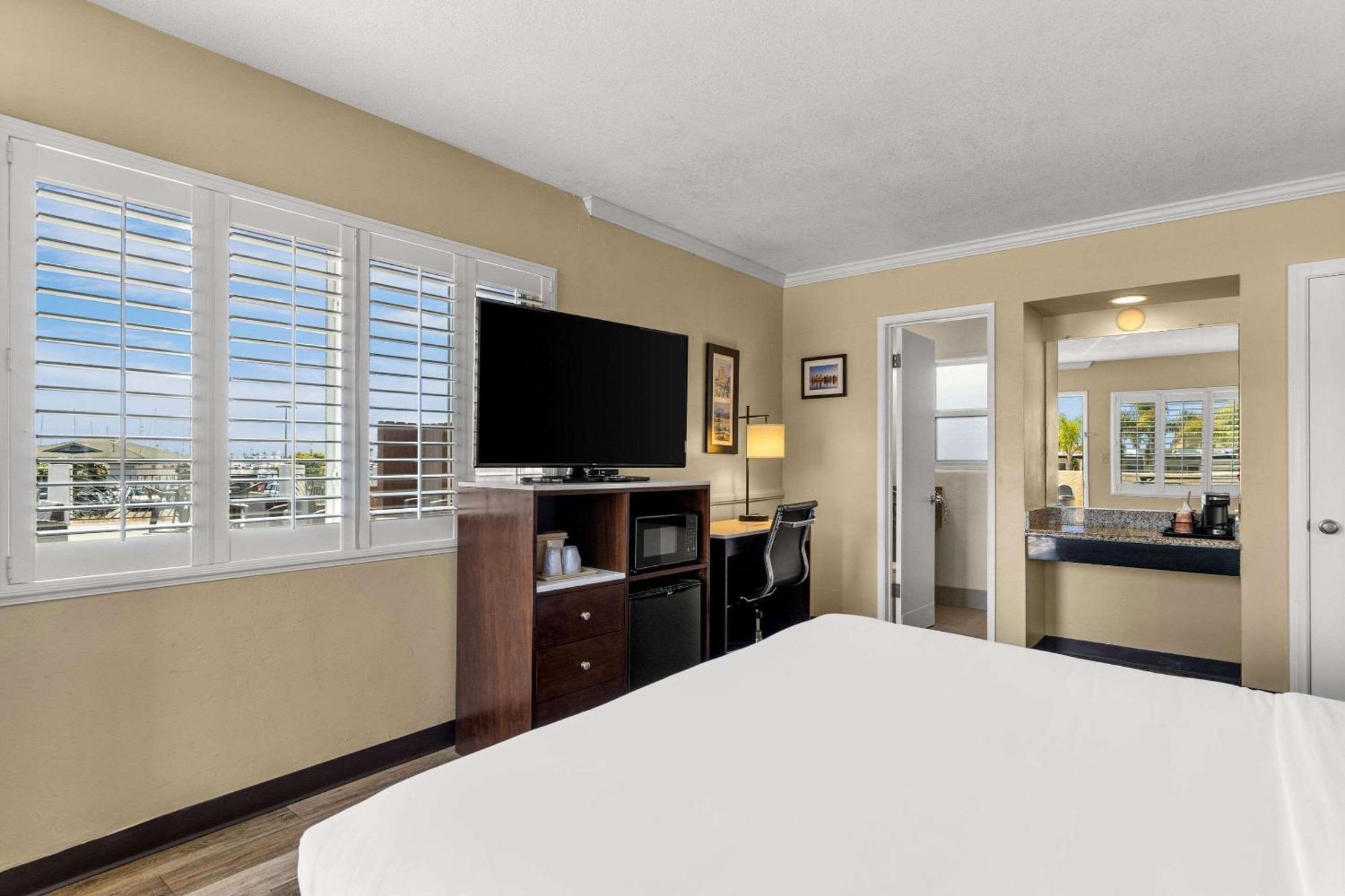 Comfort Inn San Diego Airport At The Harbor Exterior foto