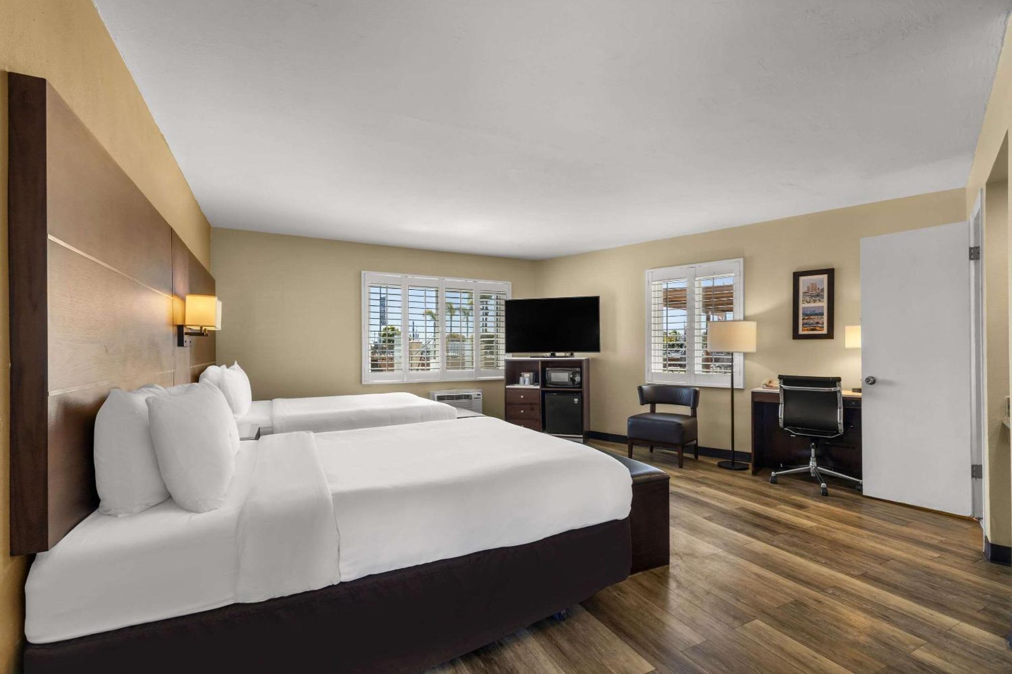Comfort Inn San Diego Airport At The Harbor Exterior foto