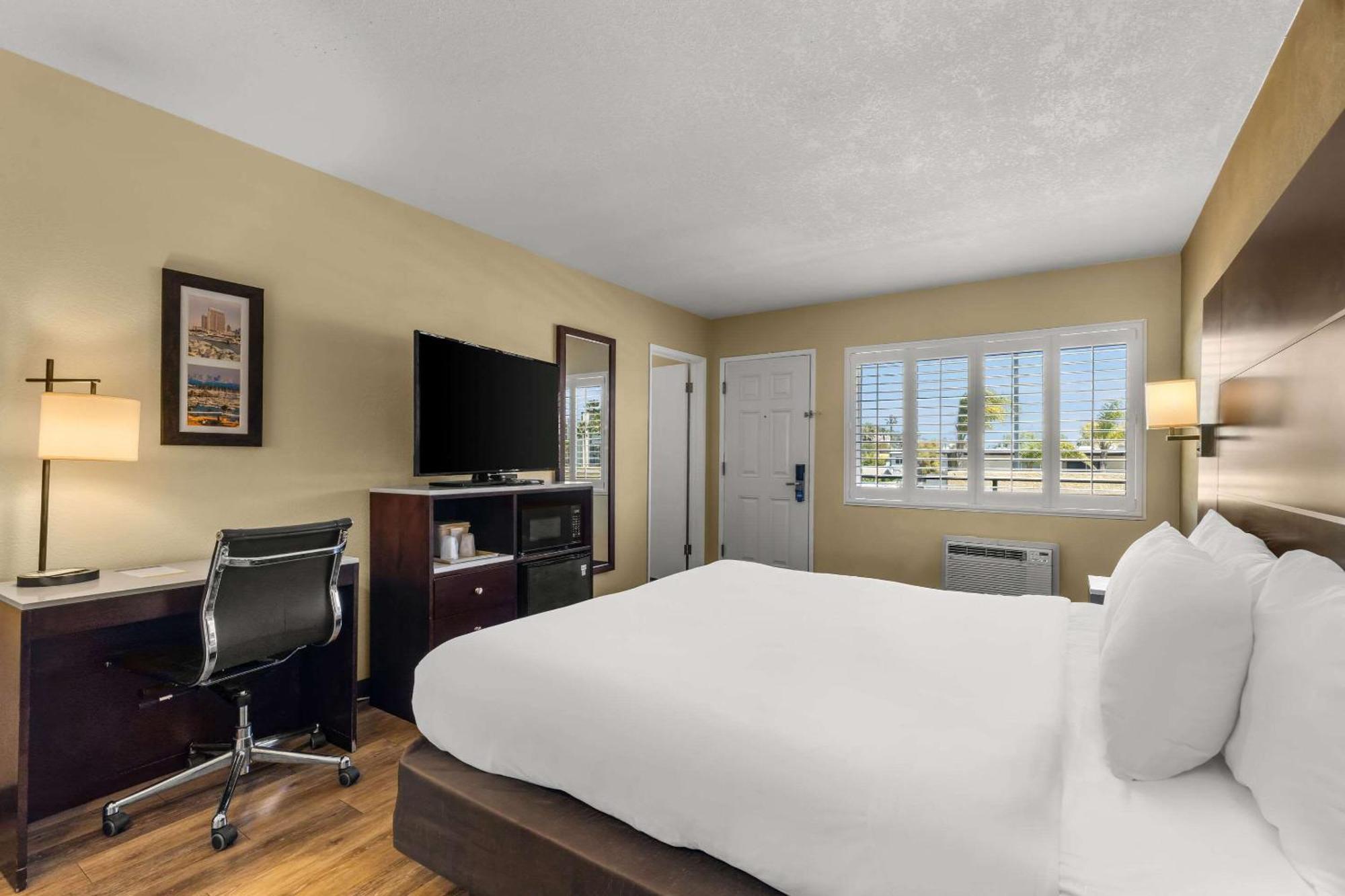 Comfort Inn San Diego Airport At The Harbor Exterior foto